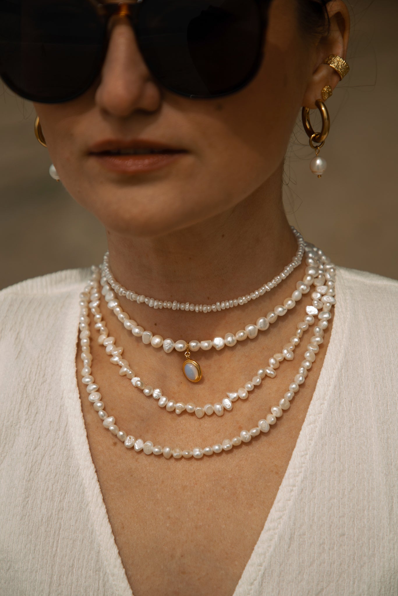 Bussana Handmade Pearl Necklace With Moonstone