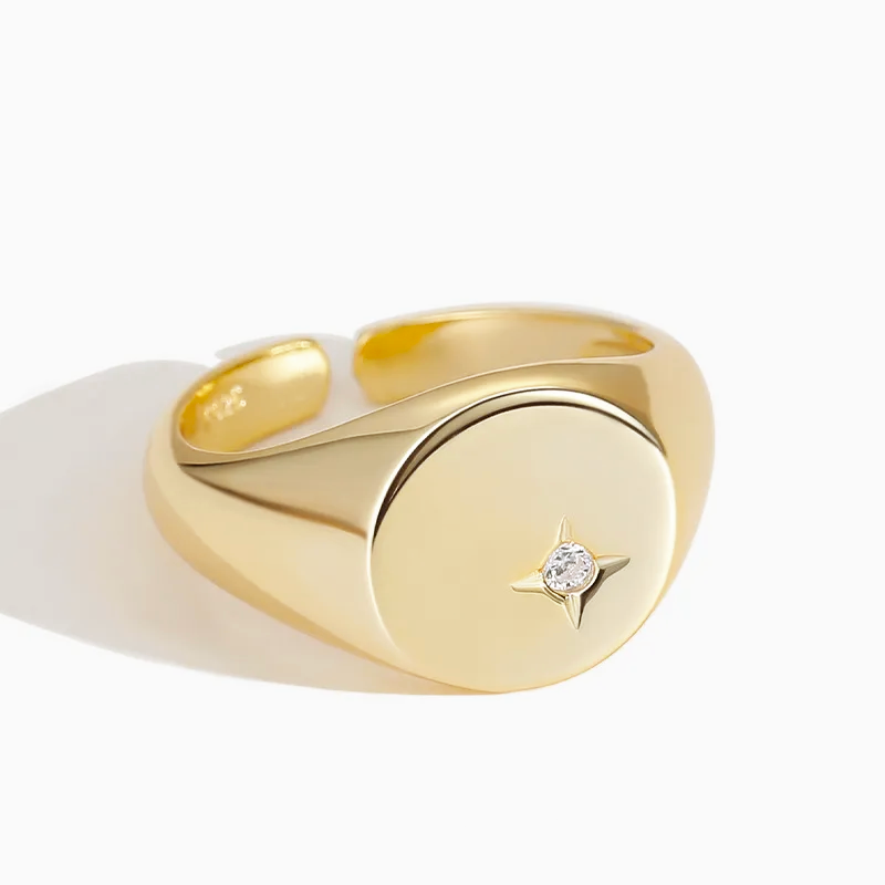 Venus 18K Gold Ring