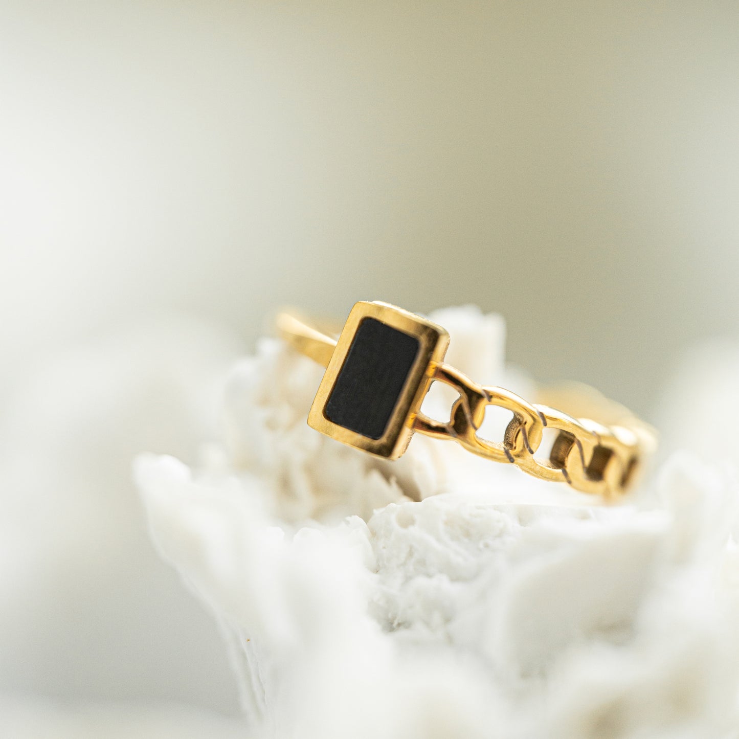 Kira 18K Ring