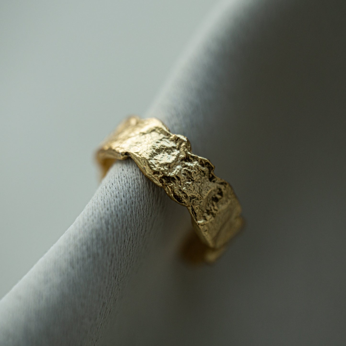 Rero Gold Handmade Ring