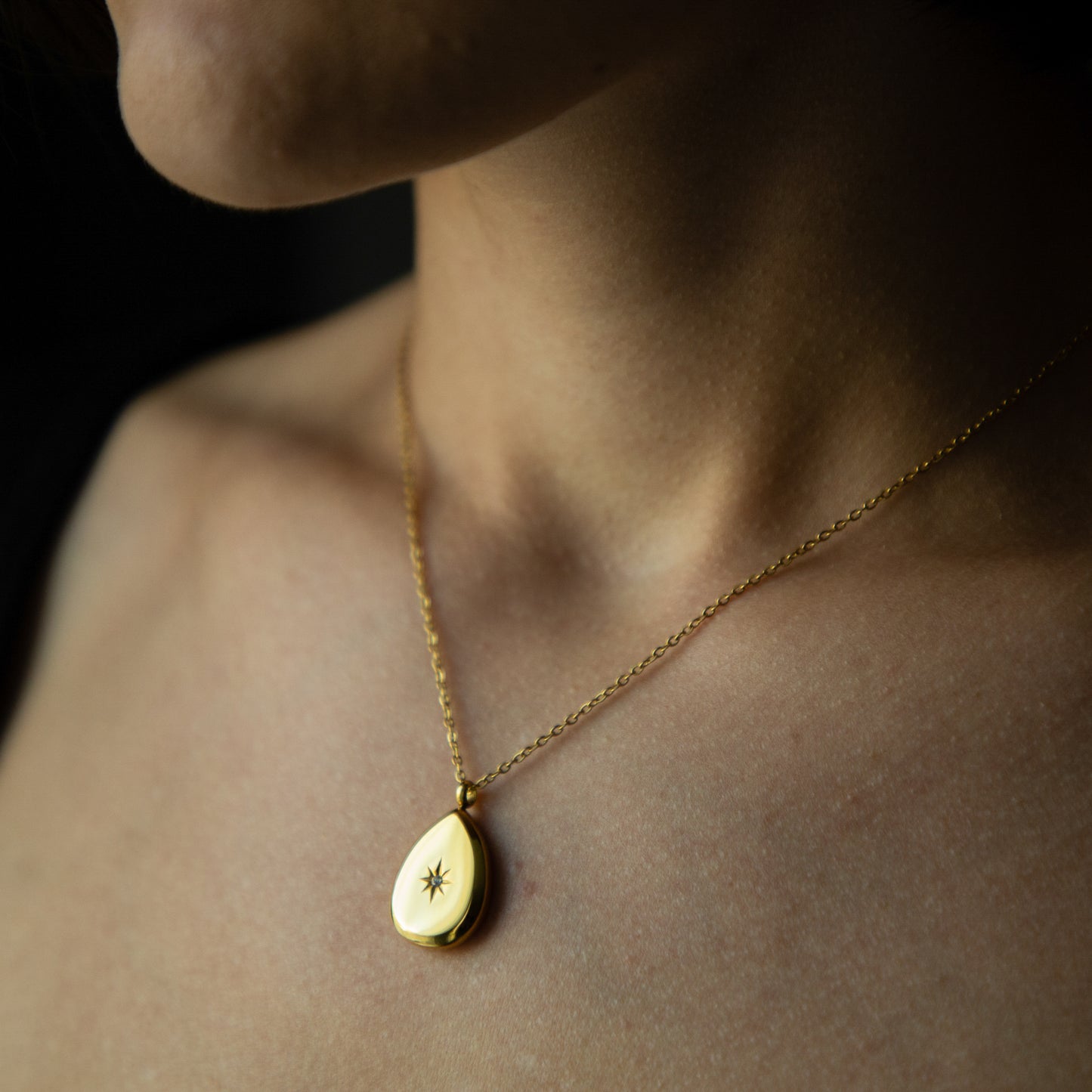 Nicole 18K Pendant Necklace