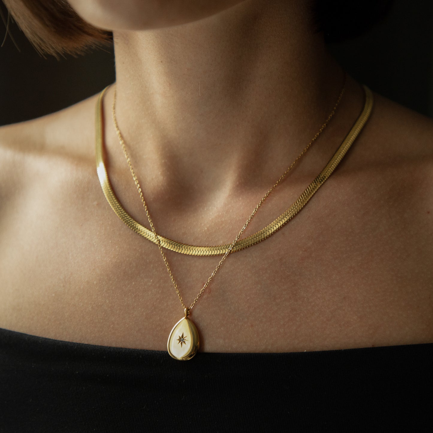 Nicole 18K Pendant Necklace