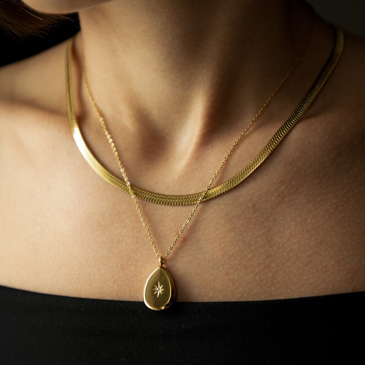 Nicole 18K Pendant Necklace