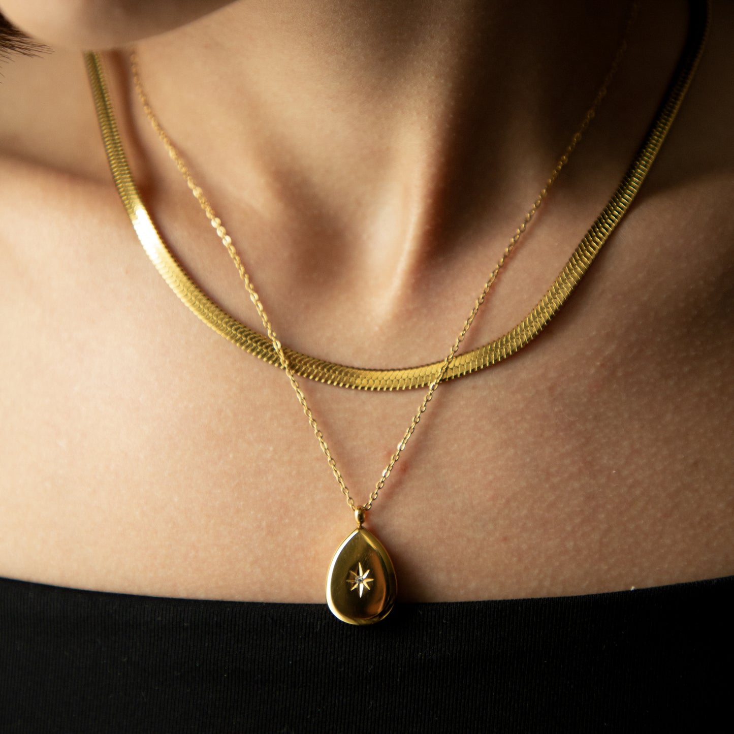 Nicole 18K Pendant Necklace
