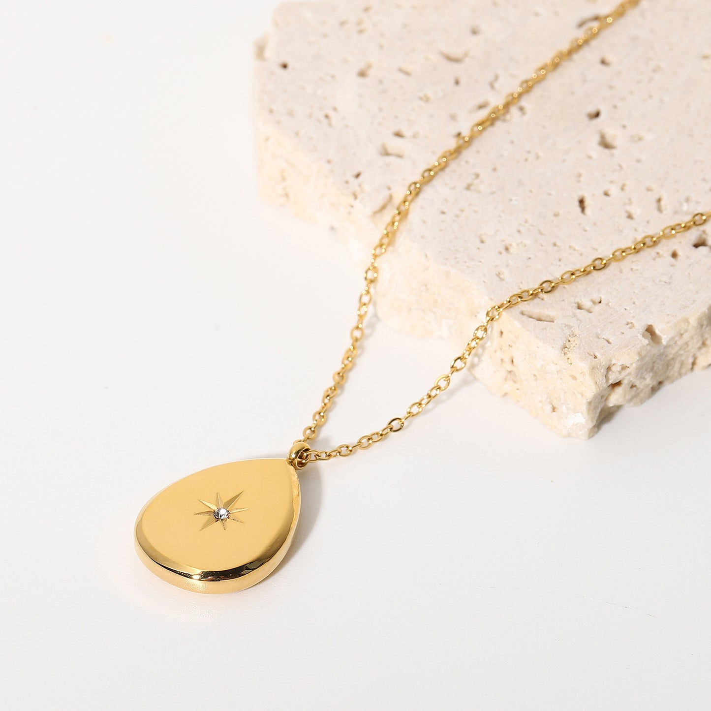 Nicole 18K Pendant Necklace