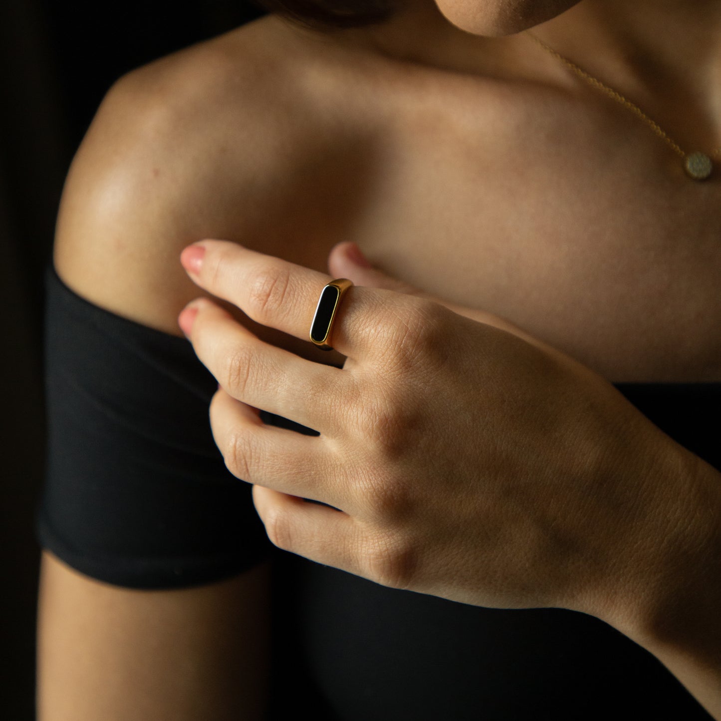 Umbra 18K Ring
