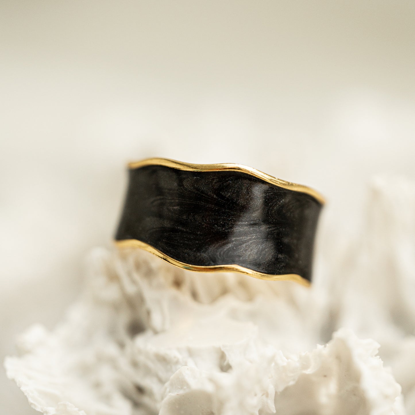 Irvin Black Ring