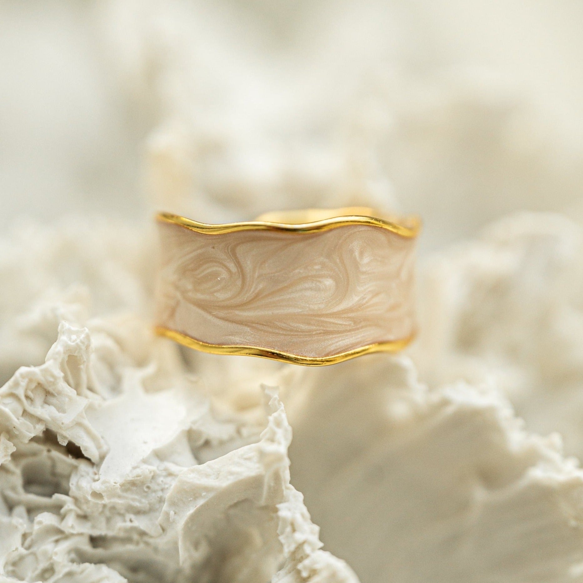 Irvin Ivory Ring – LAKONIQUE